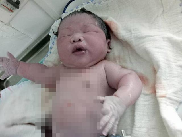 Kỷ lục: Bé trai Vĩnh Phúc chào đời với cân nặng 7,1 kg
