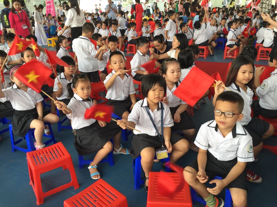 Các học sinh mới của trường Tiểu học Archimedes Academy Hà Nội đón chờ lễ Khai giảng năm học mới.