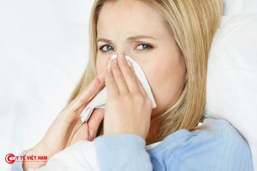 Bệnh cảm lạnh rất dễ gặp khi bị tác động bởi môi trường bên  ngoài