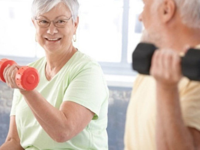 Người cao tuổi nên có một chế độ luyện tập phù hợp để giảm thiểu nguy cơ suy tim