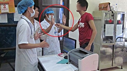 Có phải nhân viên y tế Việt Nam đang bị phân biệt đối xử?