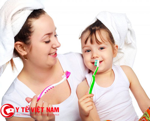 Bảo vệ hàm răng trẻ khỏe mạnh theo cách của mẹ Nhật