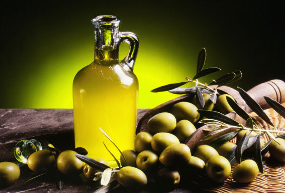 Trong các món ăn bài thuốc ngừa ung thư nên sử dụng dầu Oliu