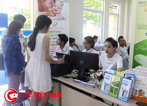 Tổ chức thăm khám miễn phí cho chị em về vấn đề sức khỏe sinh sản