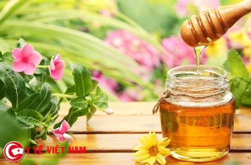 Mật ong chứa enzym gây ngộ độc