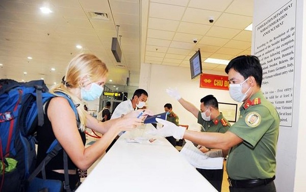 Việt Nam sẽ tạm ngừng cấp visa đối với tất cả các nước để ngăn chặn COVID-19