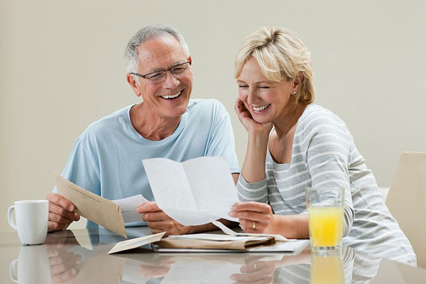 Có biện pháp chăm sóc phù hợp sẽ giúp người cao tuổi sống vui sống khỏe