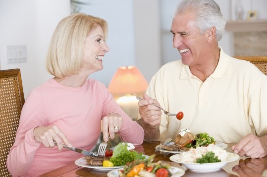 Người cao tuổi bị rồi loạn tiêu hóa cần ăn gì?