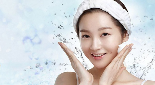 Rửa mặt đúng cách để tăng hiệu quả bảo vệ da