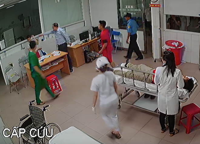 Bệnh viện 115 Nghệ An: Nữ bác sĩ bị đánh ngay giữa phòng cấp cứu