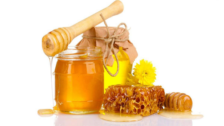 Mật ong có rất nhiều công dụng với sức khỏe và sắc đẹp