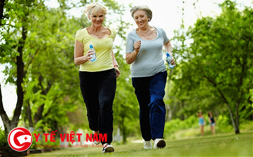 Tập thể dục giúp nâng cao sức khỏe cho người cao tuổi