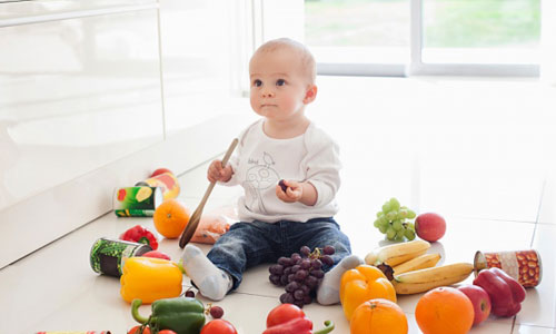 Các mẹ nên cho trẻ ăn hoa quả sau bữa ăn chính