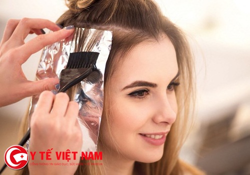 Cảnh báo: Nhuộm tóc có thể ảnh hưởng đến sức khỏe của bạn như thế nào?