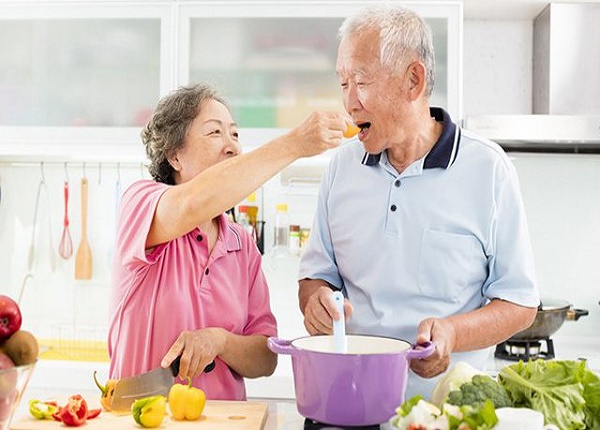 Gợi ý thực đơn cho bữa sáng giàu dinh dưỡng của người cao tuổi