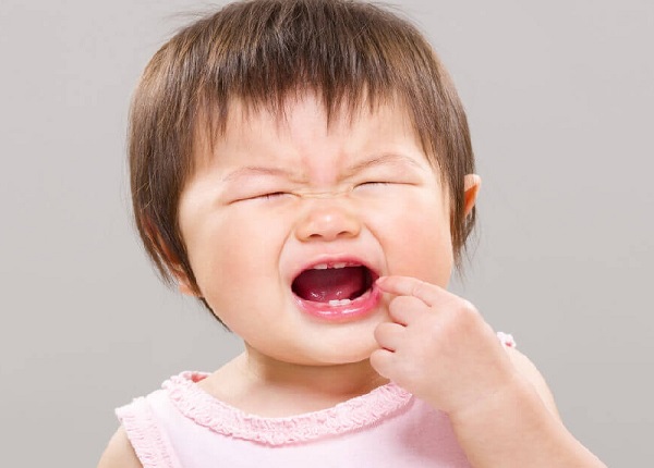 Cách chữa sâu răng ở trẻ em bằng mẹo đơn giản