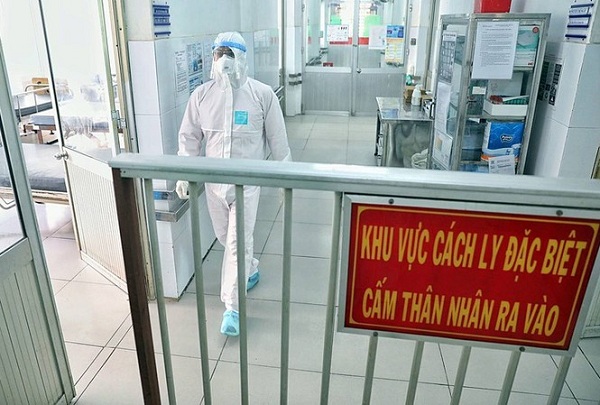 Việt Nam có hơn 2000 ca nghi mắc COVID-19 và hơn 75.000 trường hợp tiếp xúc gần