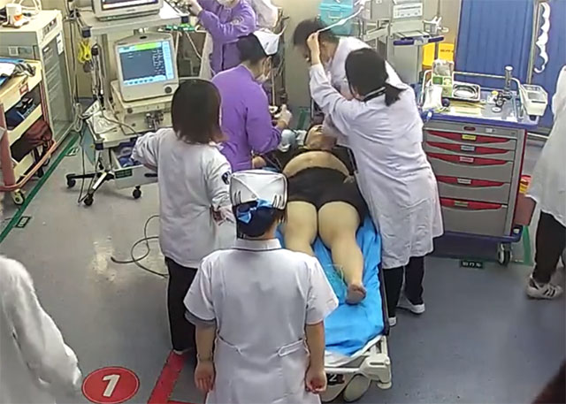 Người nhà đòi bác sĩ bồi thường hơn 500 triệu vì cắt quần để cứu sống bệnh nhân